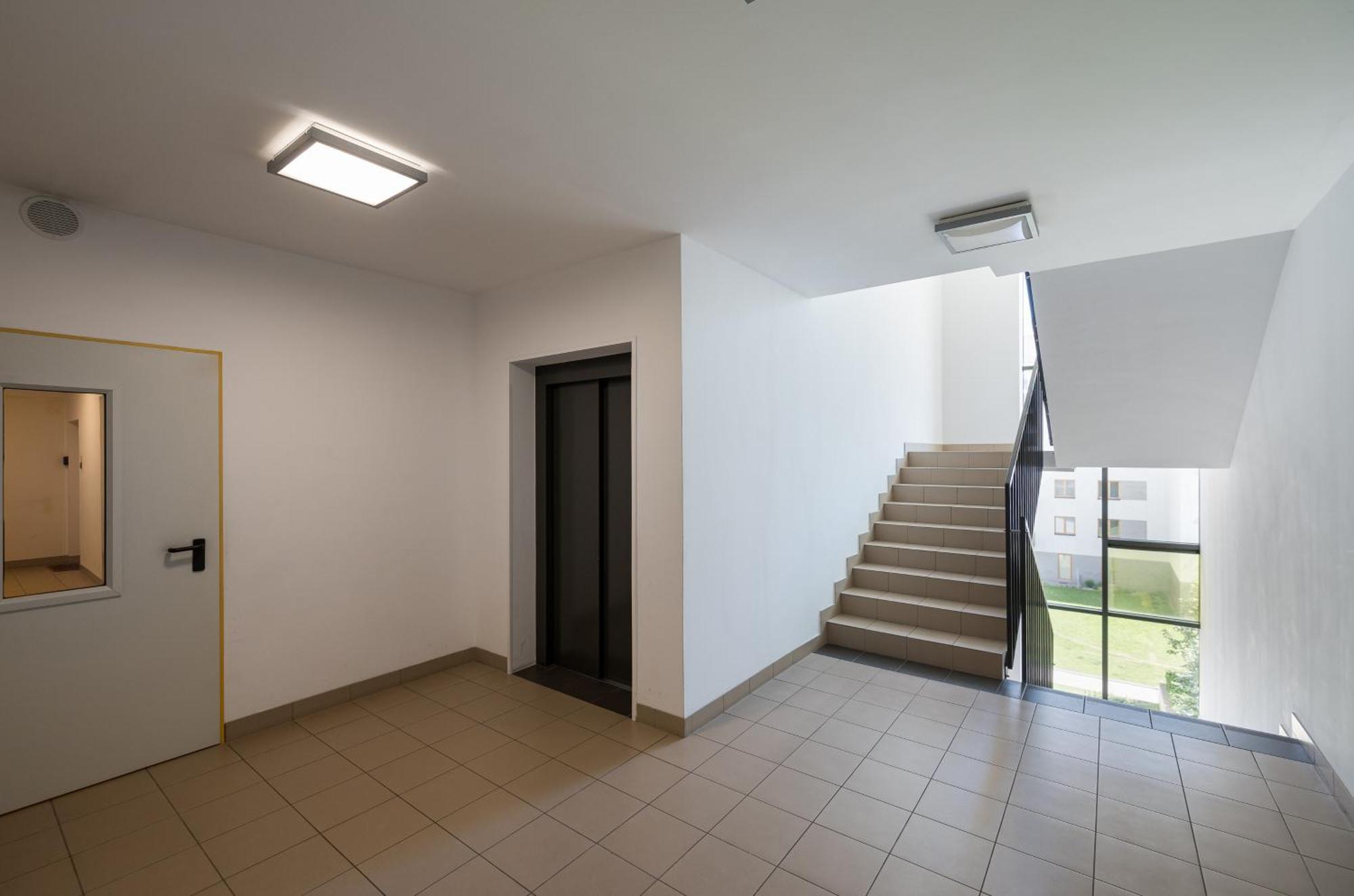 Wola Jana Kazimierza Chic Apartment Варшава Екстериор снимка