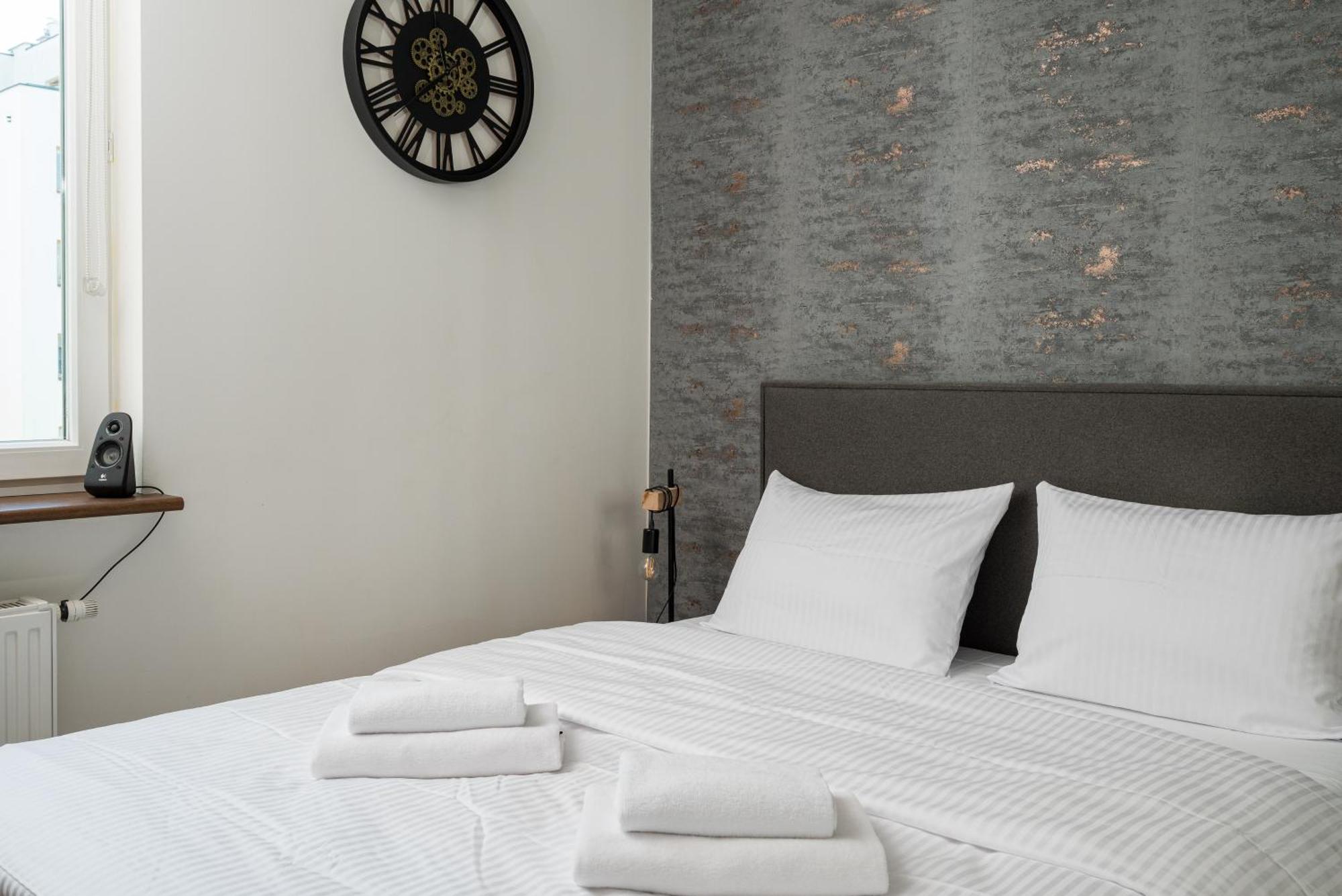 Wola Jana Kazimierza Chic Apartment Варшава Екстериор снимка